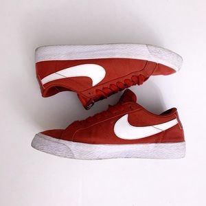 Red Nike Low Tops! (W8.5, M7)